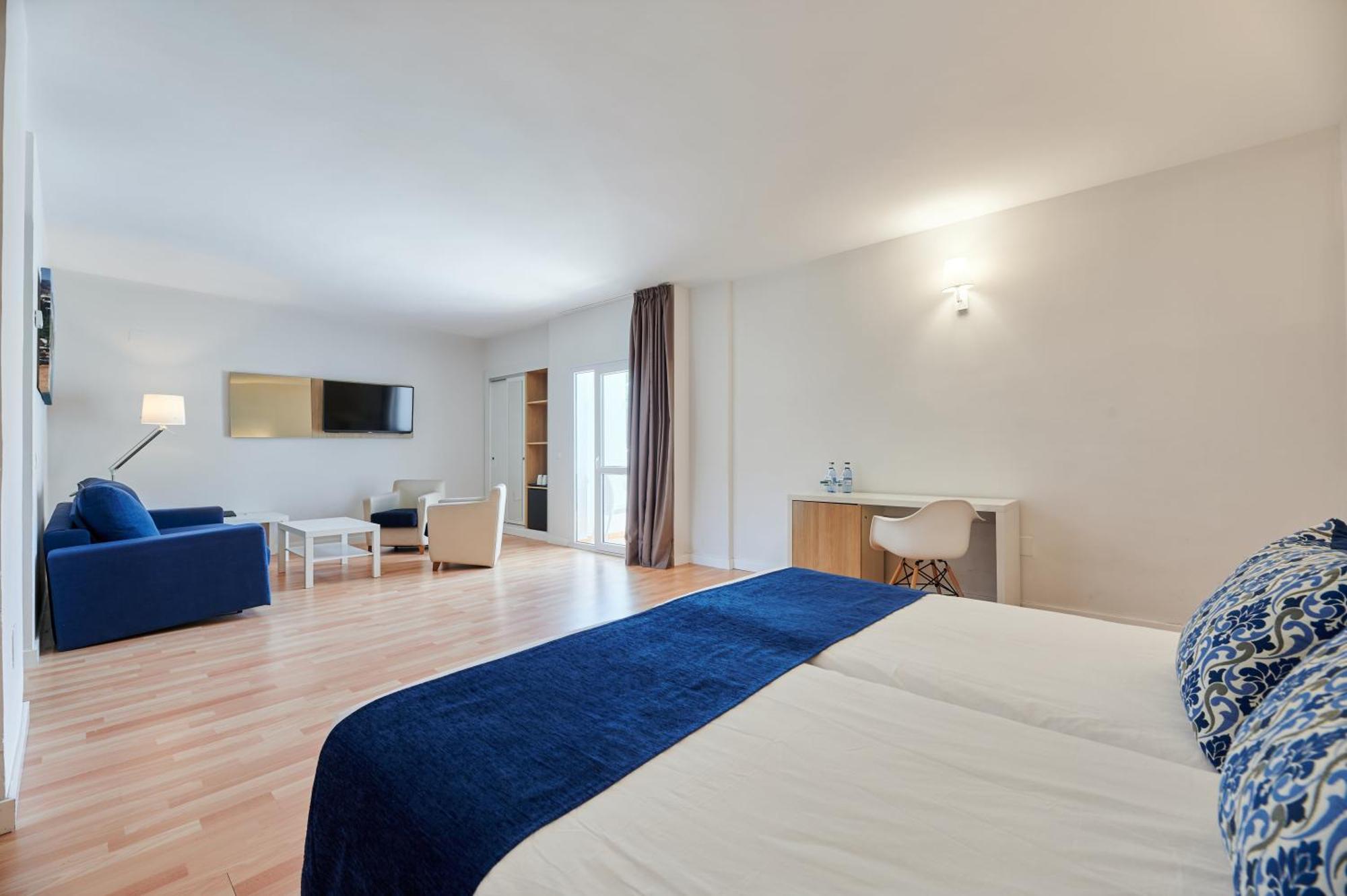 Junior Suite,1614785957:JPEG